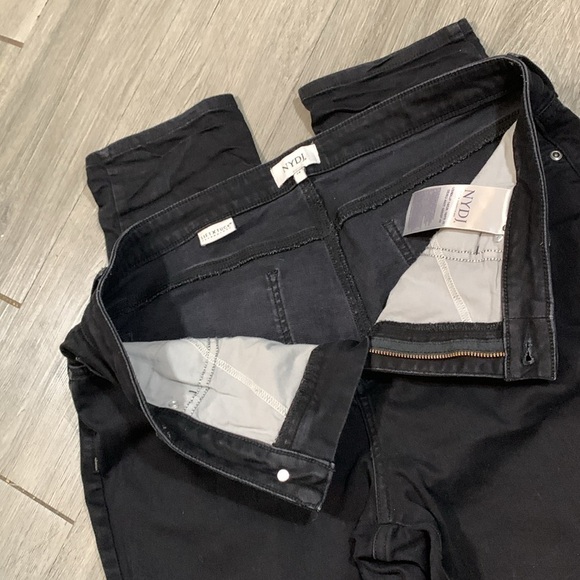 NYDJ Black Stretch Straight Leg Lift Tuck a technology Jeans size 14 - Picture 7 of 10